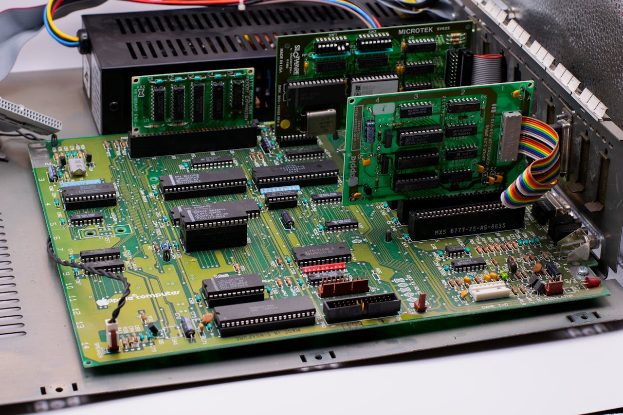 about-05 Free stock photo of advanced technology, chip, circuit